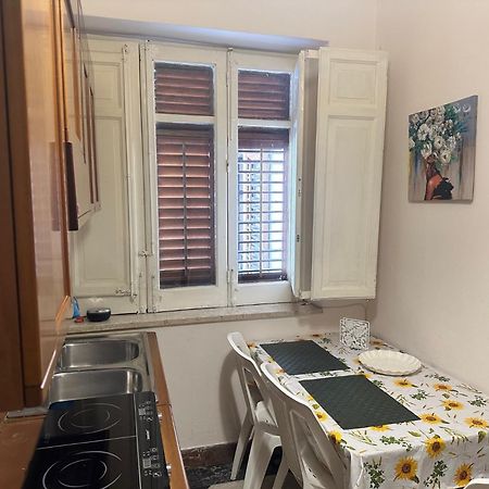 Apartament Dimora Di Maury A Due Passi Dai Trasporti E Da Ballaro باليرمو المظهر الخارجي الصورة