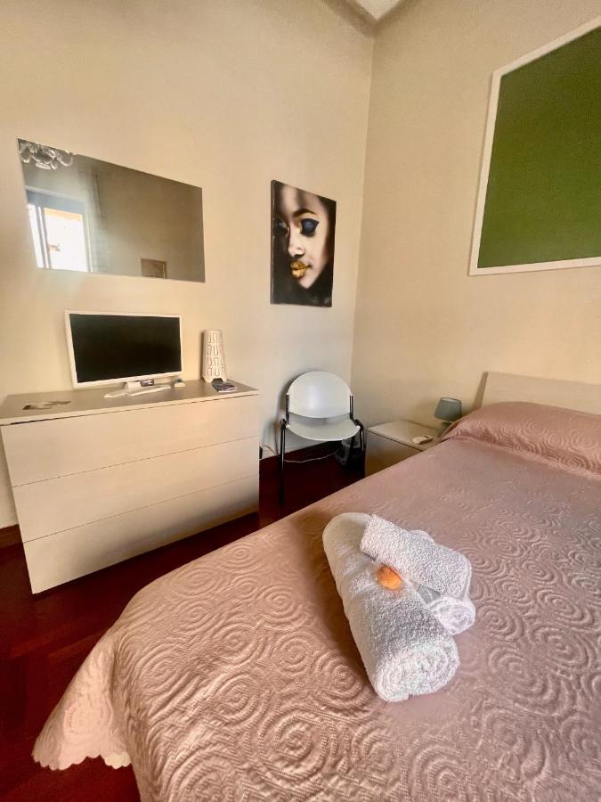 Apartament Dimora Di Maury A Due Passi Dai Trasporti E Da Ballaro باليرمو المظهر الخارجي الصورة