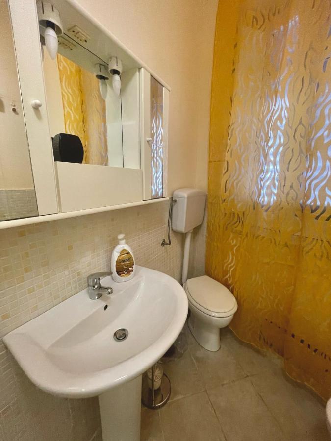 Apartament Dimora Di Maury A Due Passi Dai Trasporti E Da Ballaro باليرمو المظهر الخارجي الصورة